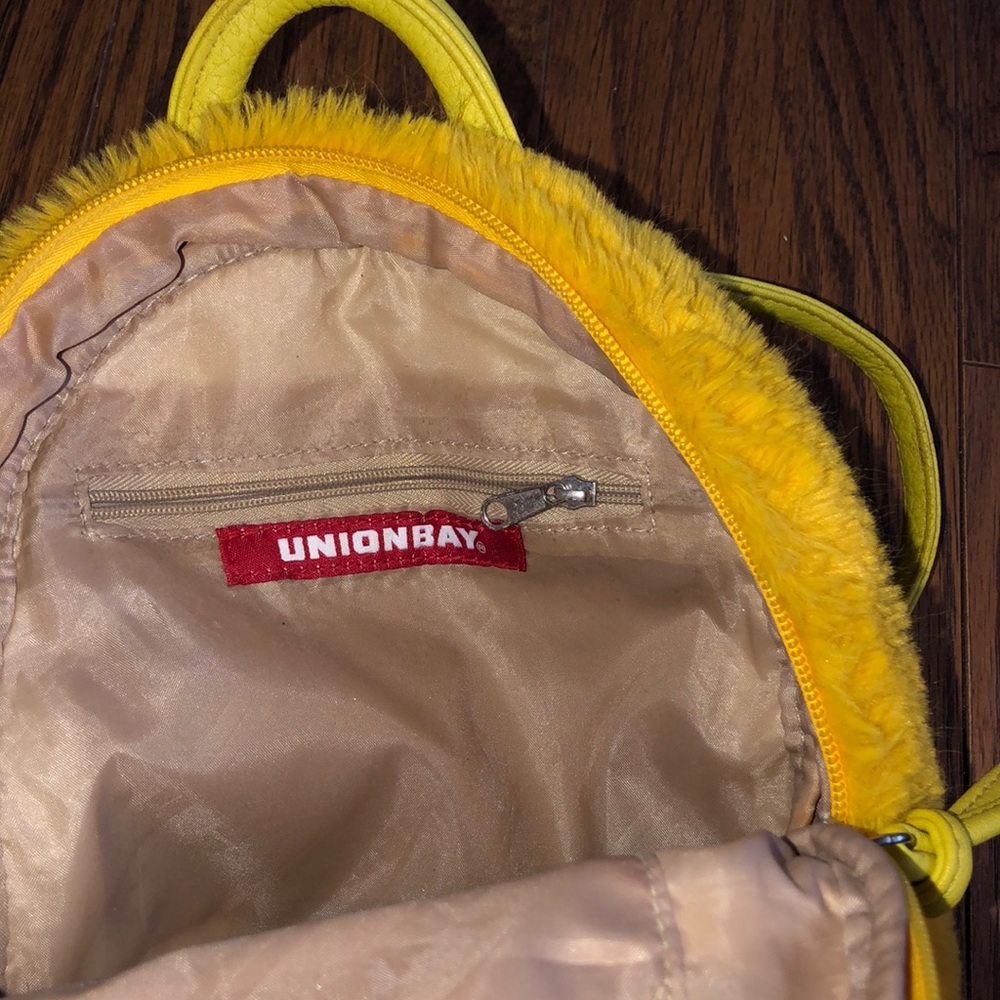 Backpack - Picture 2 of 2